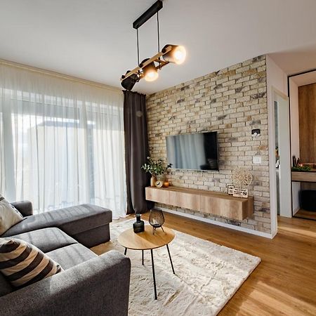 Ara Apart Hotel Брашов Екстер'єр фото