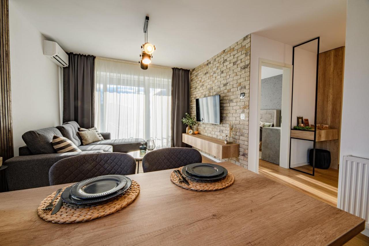 Ara Apart Hotel Брашов Екстер'єр фото